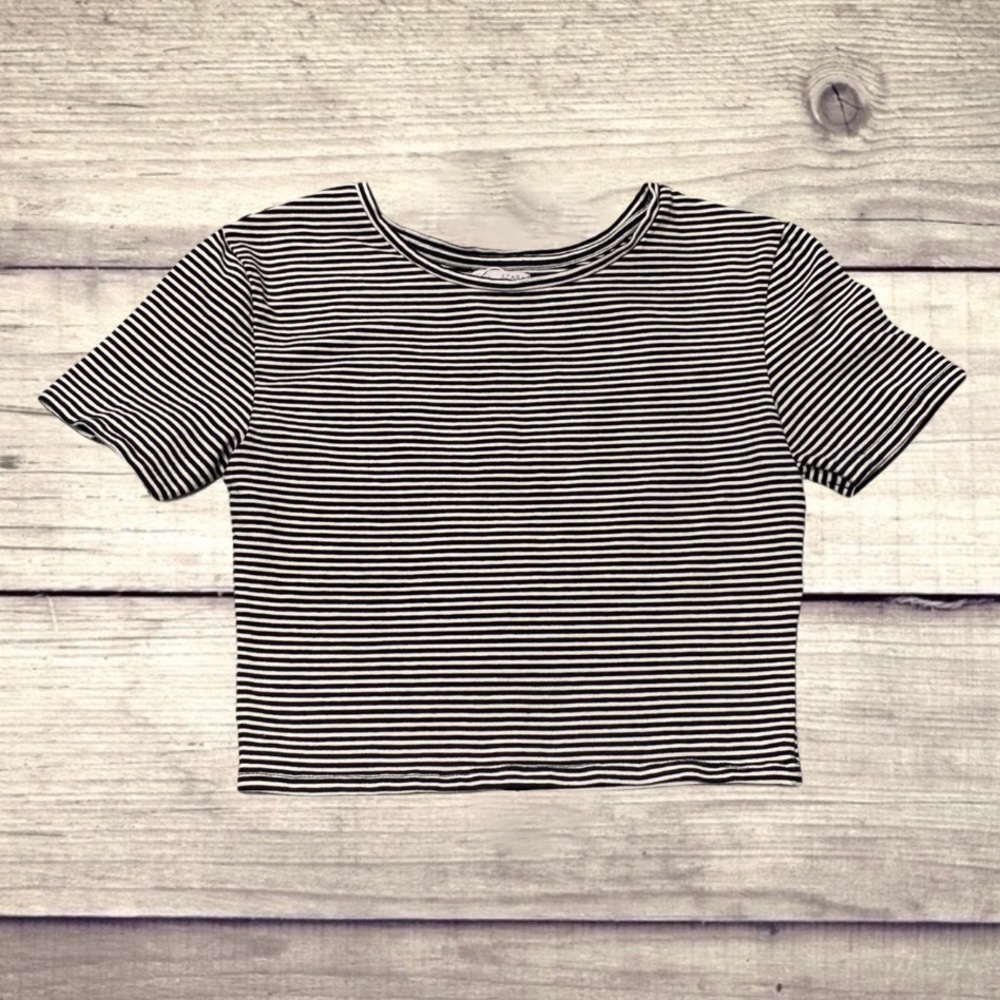 Zara Crop Top- Size Medium
